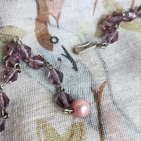 Cascading Gold Tone Lilac Teardrop Glass Beaded Necklace Faux Pink Pearls J Hook - Picture 7 of 7